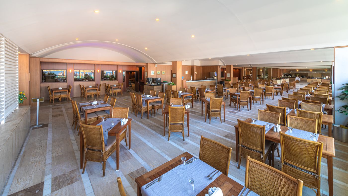 Faros Premium Beach - Adults Only (13+)