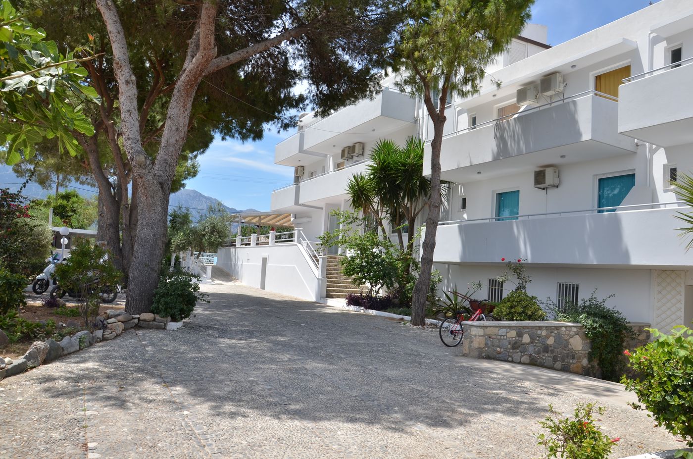 Blue-nest-kos-General-view-1