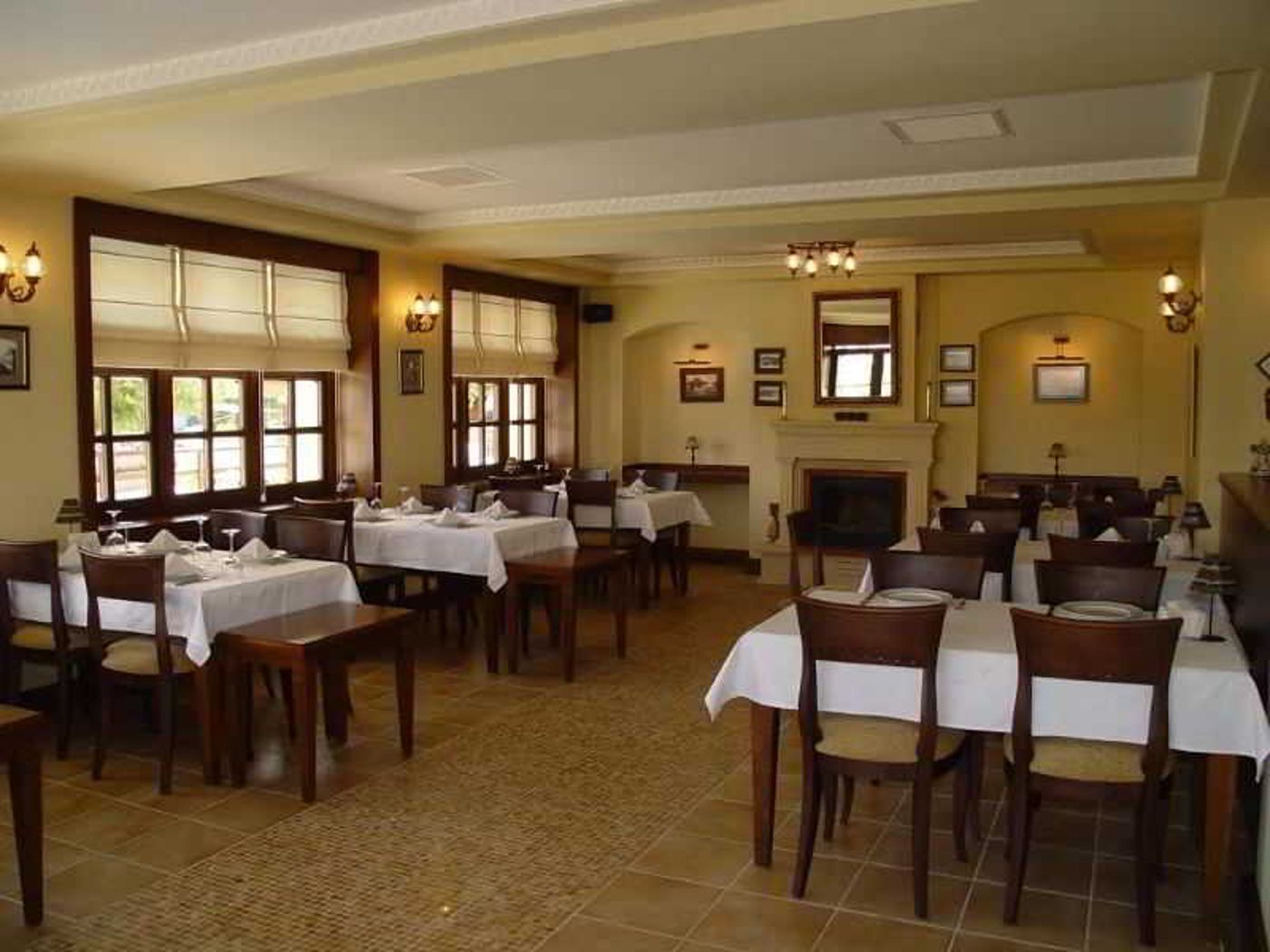 Samoy-Hotel-Restaurant-20