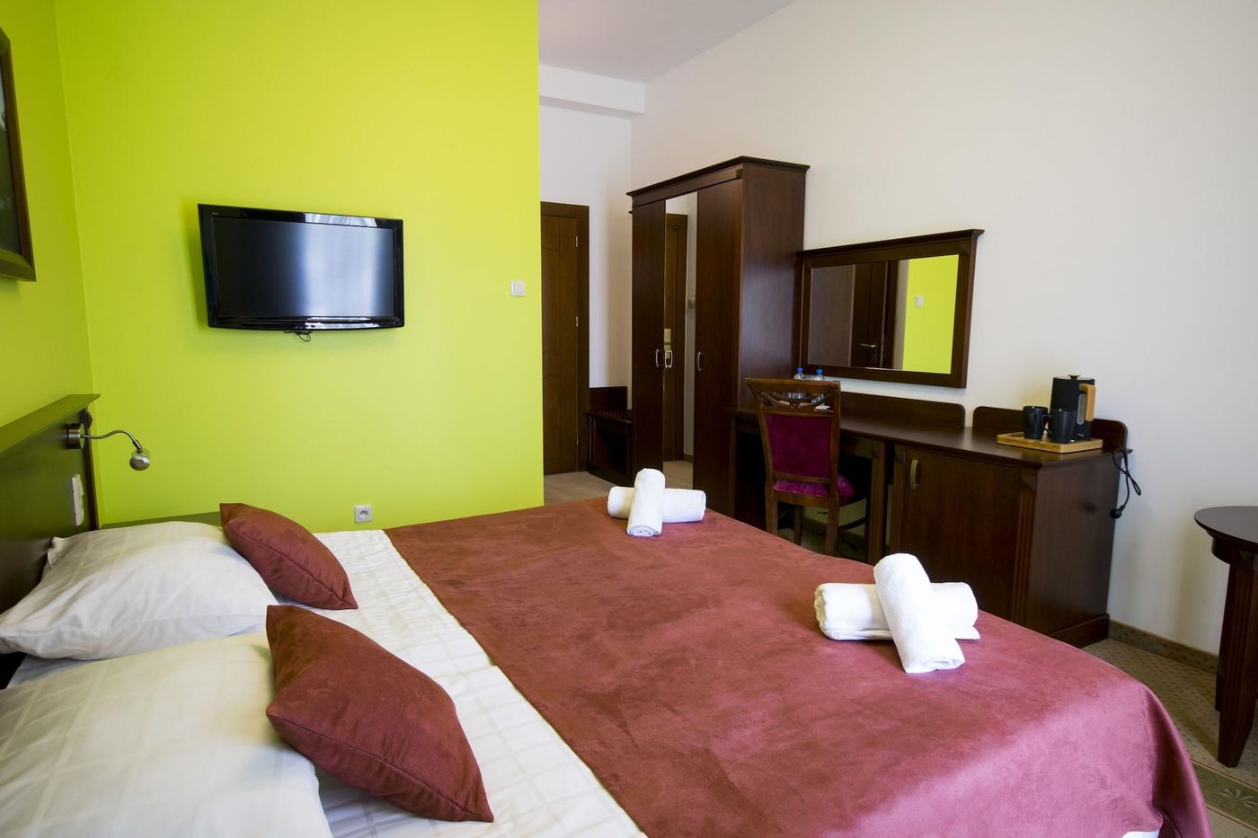 Dworek Magnat-Poland-WIELKA WIES-Room-8