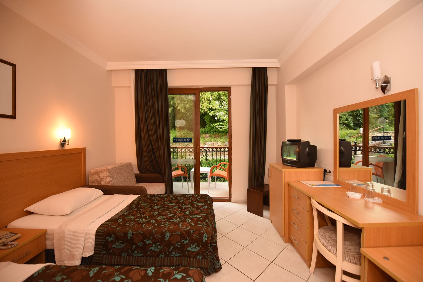 Perdikia-Beach-Hotel-Room-17