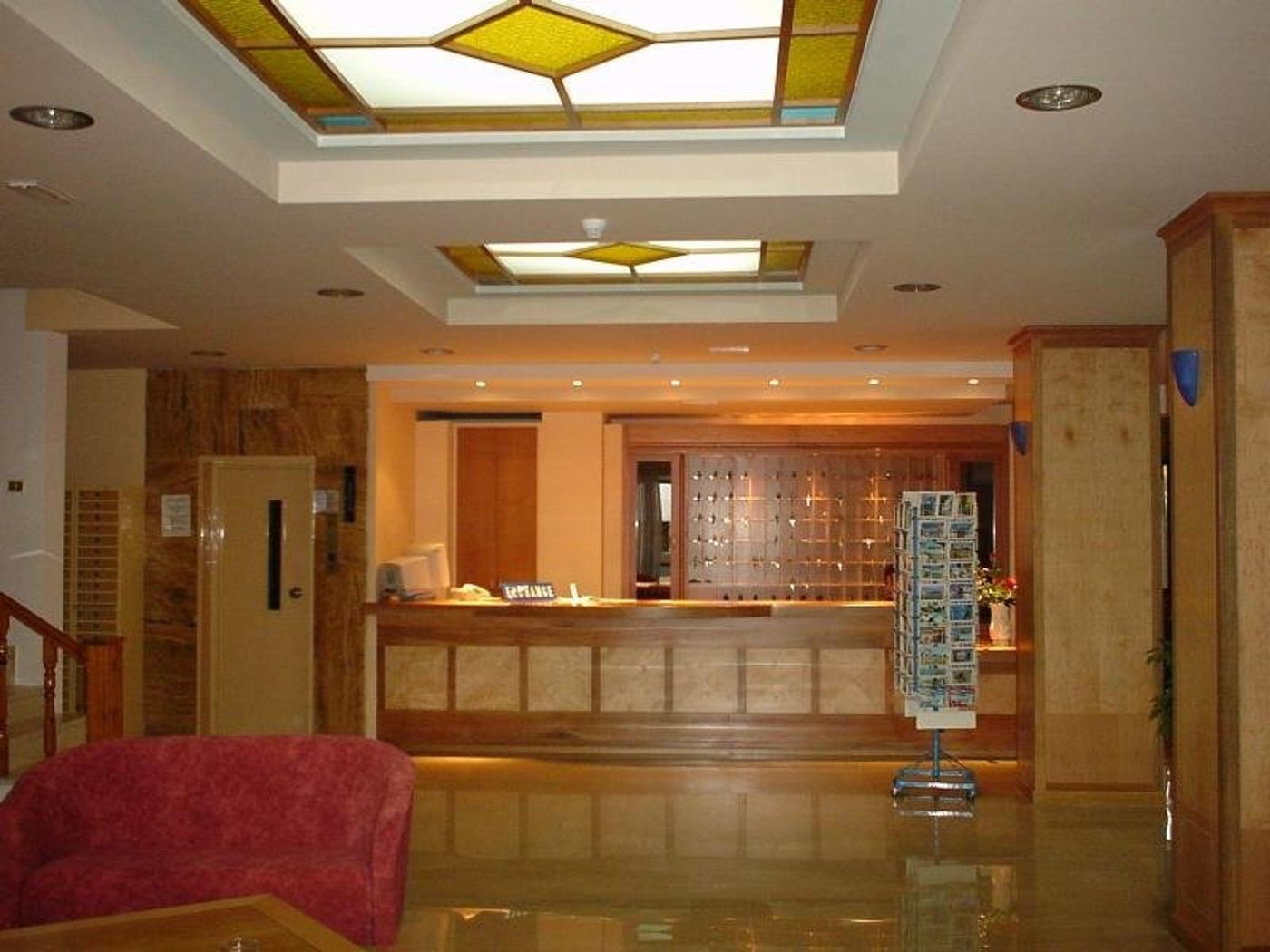 Imperial-Lobby-26