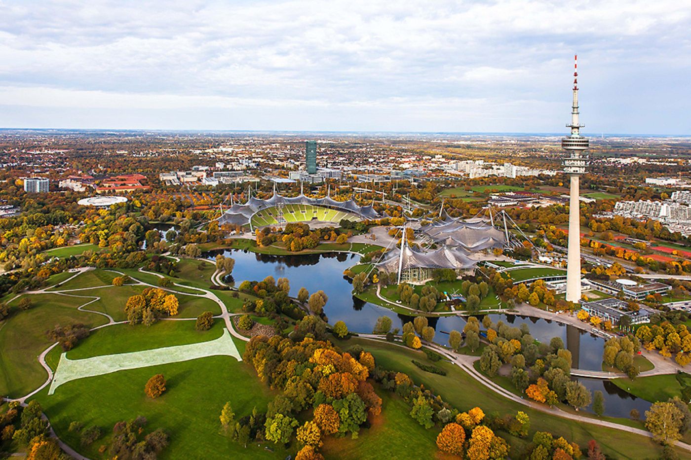 Holiday-Inn-Express-Munich---Olympiapark-General-view-44