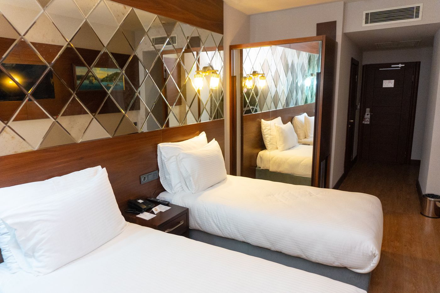 Long Stay Istanbul Hotel-Turkey-Beyoglu-Room-5