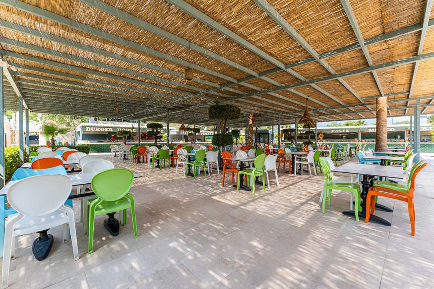 21.10.2025 dosinia_luxury_resort_street_food_court