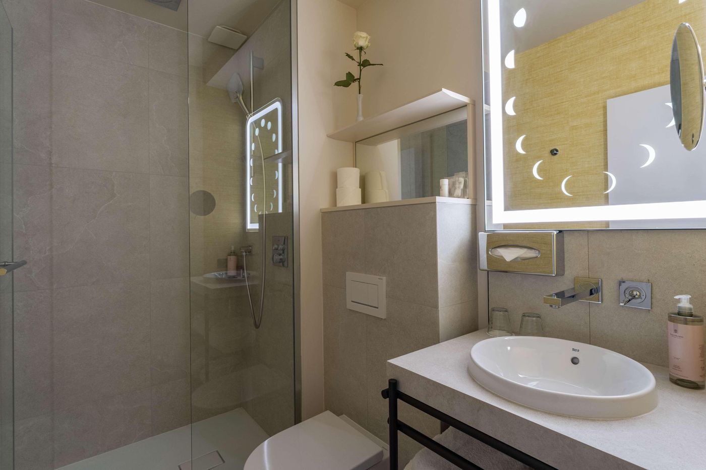 Astra-Opera-Astotel-Room-39