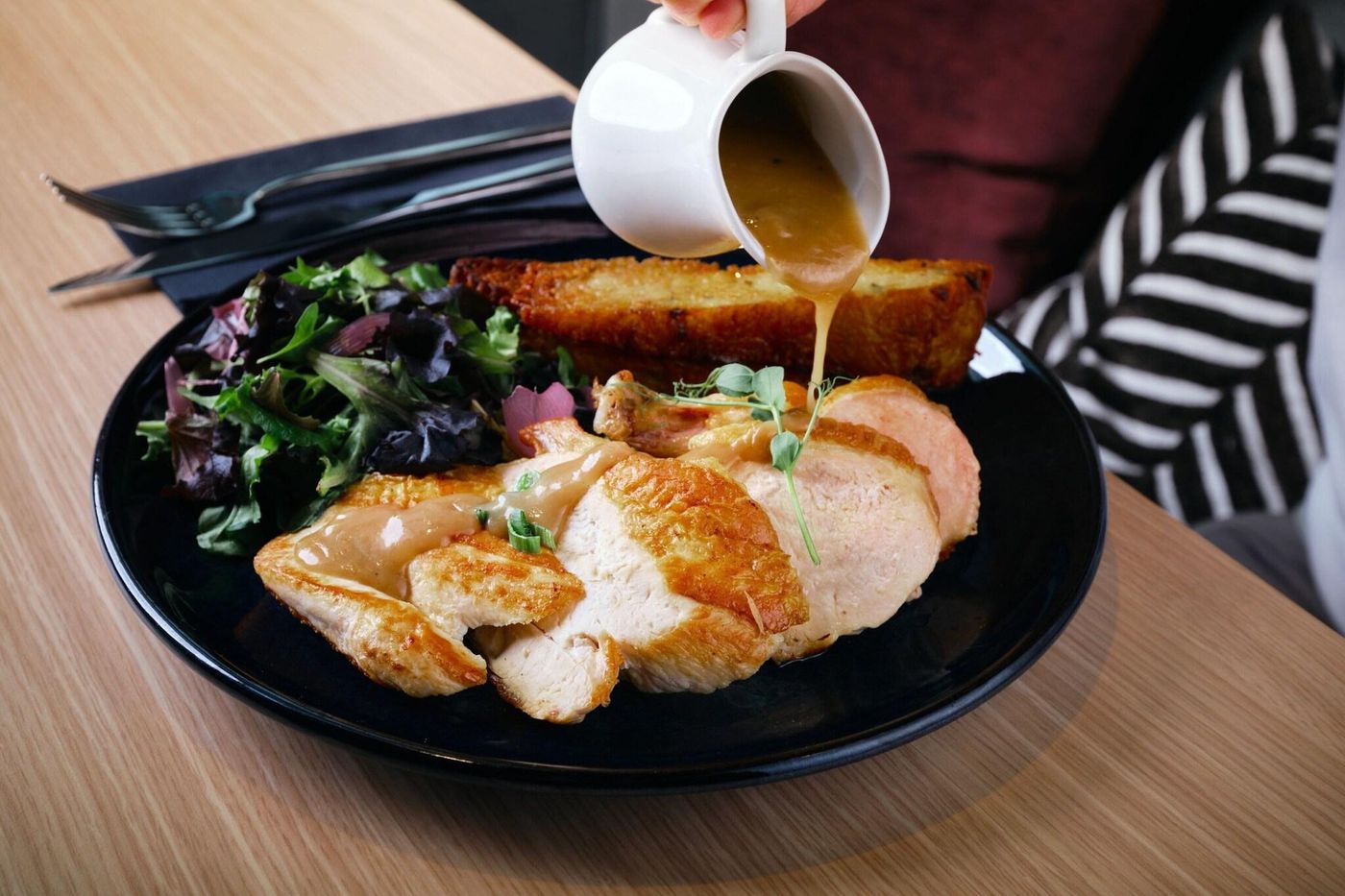 Moxy-Paris-Val-D-Europe-Restaurant-42