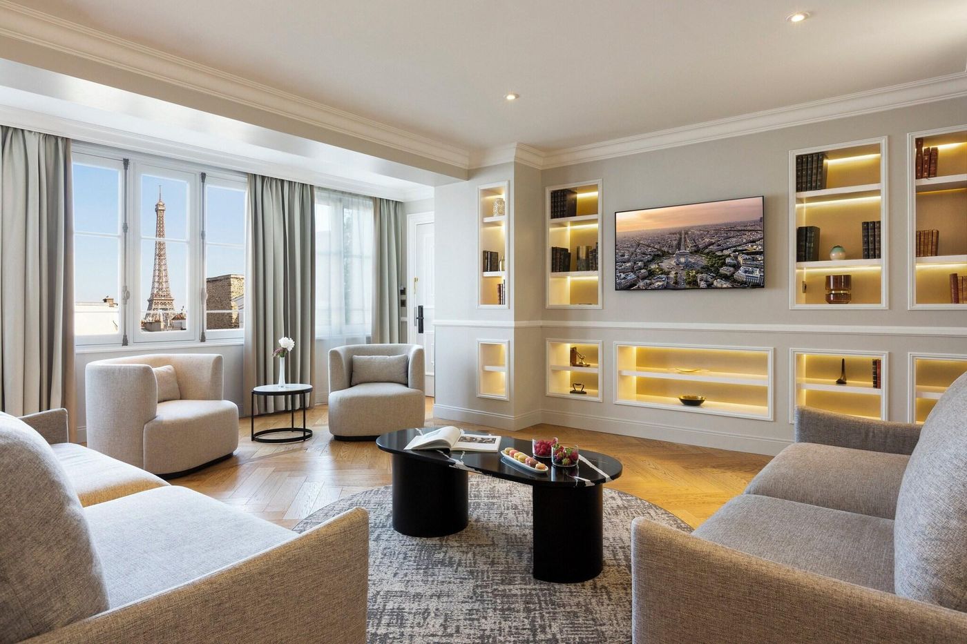 La-Clef-Tour-Eiffel-Paris-by-The-Crest-Collection-Room-27