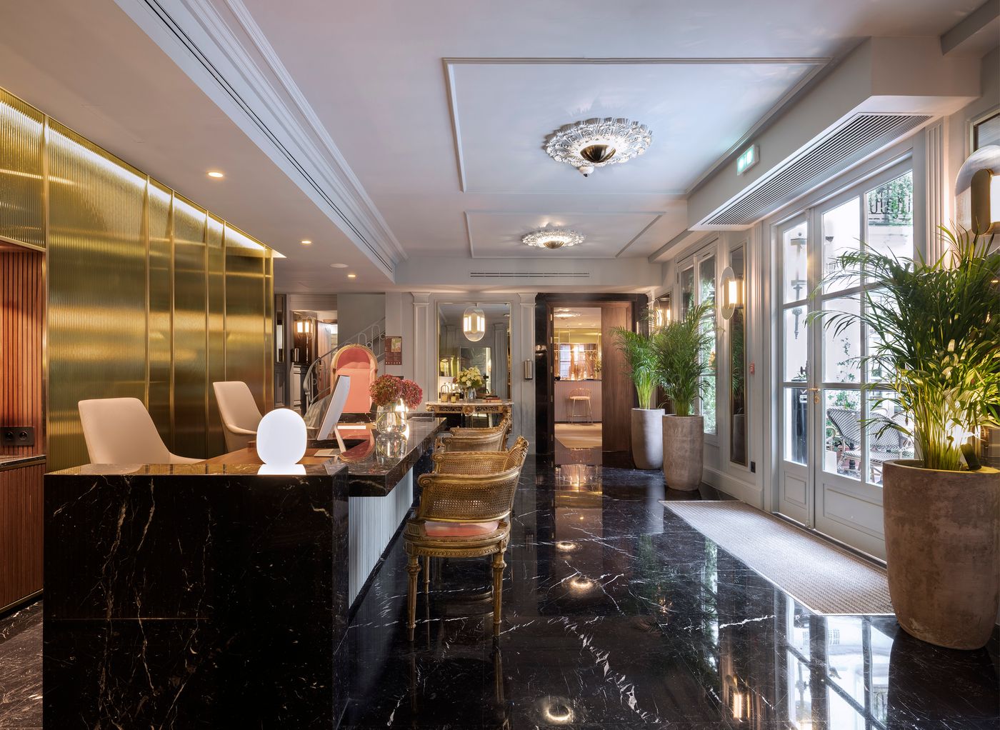 Melia-Paris-Notre-Dame-Lobby-2