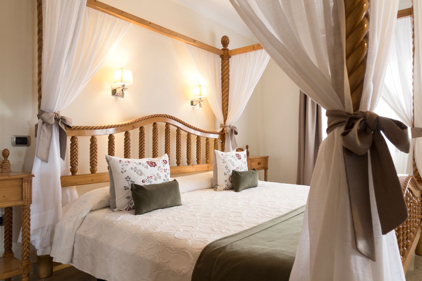 Melva-suite-hotel-Room-24