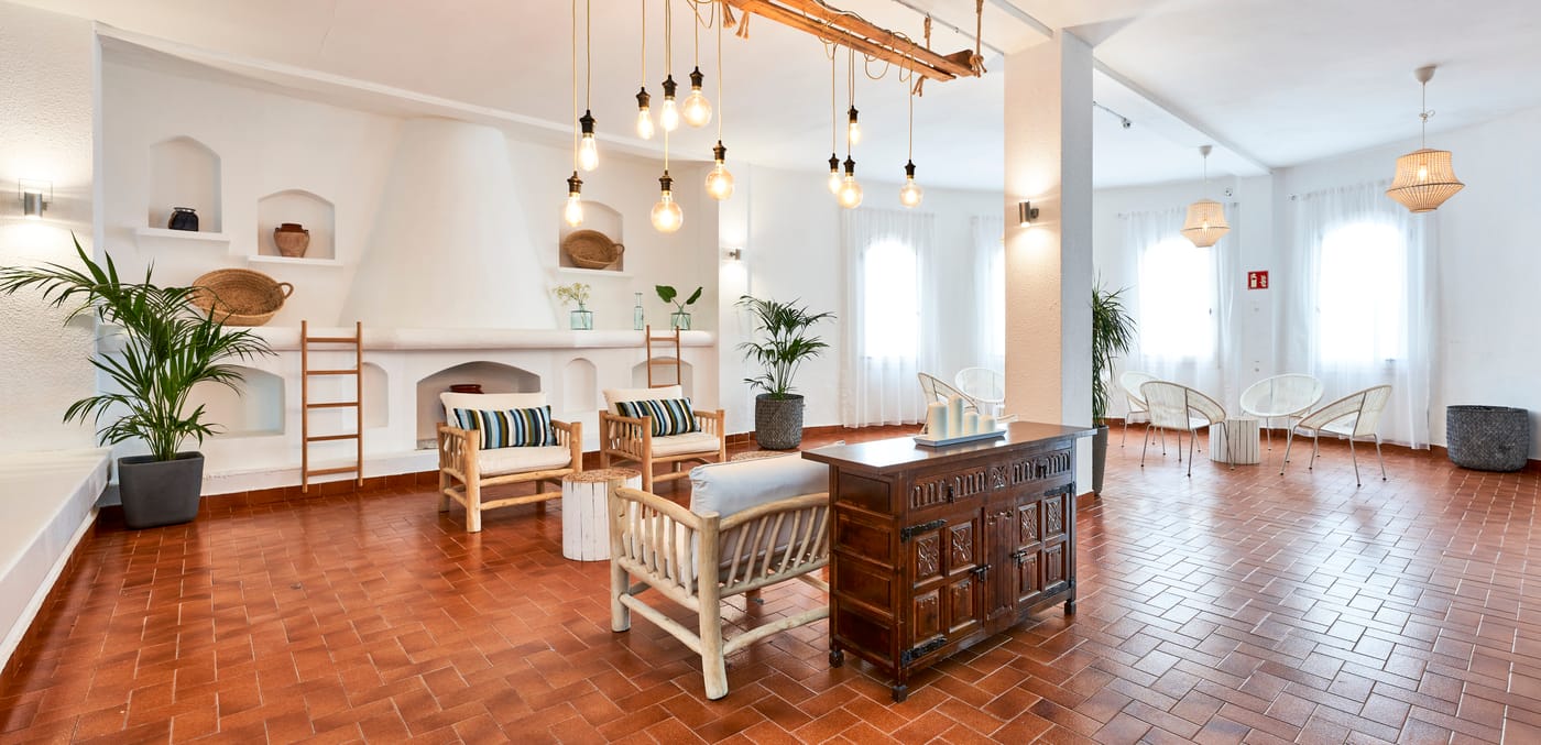 Smartline-Marina-Lobby-30