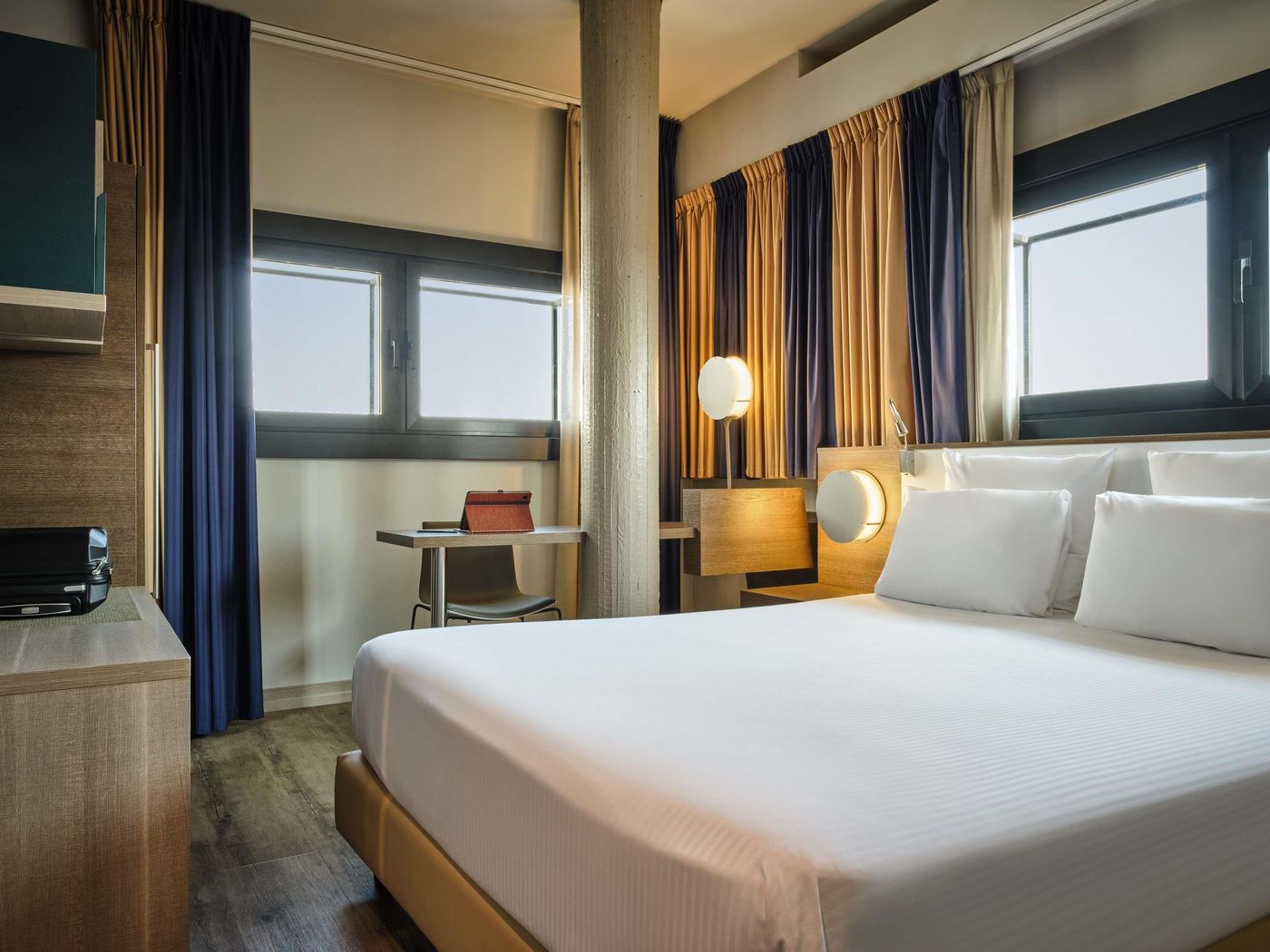 Mercure-Roma-Centro-Colosseo-Room-18