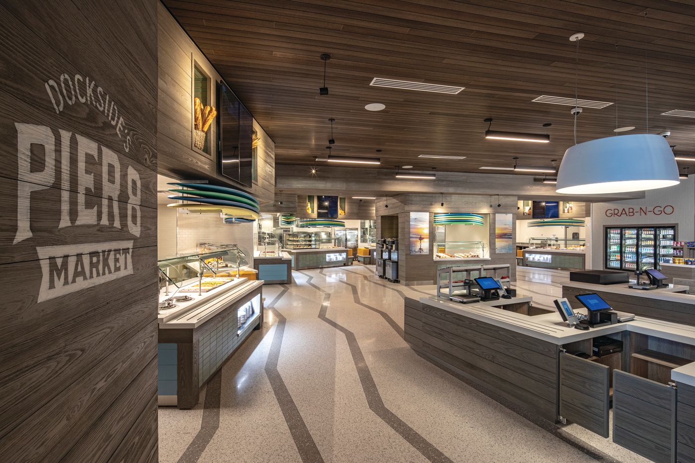 Universal's Endless Summer Resort - Dockside Inn & Suites