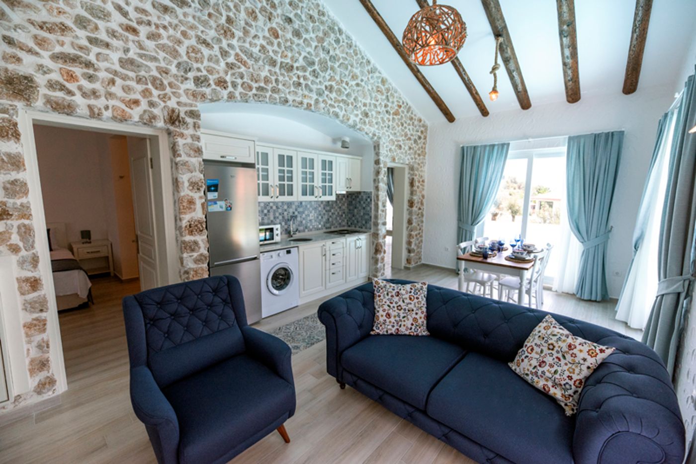 Golden Z Life Exclusive Hotel