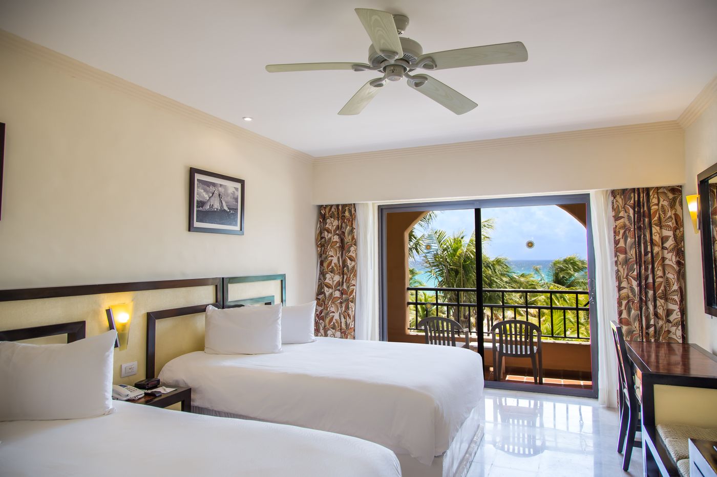 Sandos-Playacar-Beach-Resort-Room-25