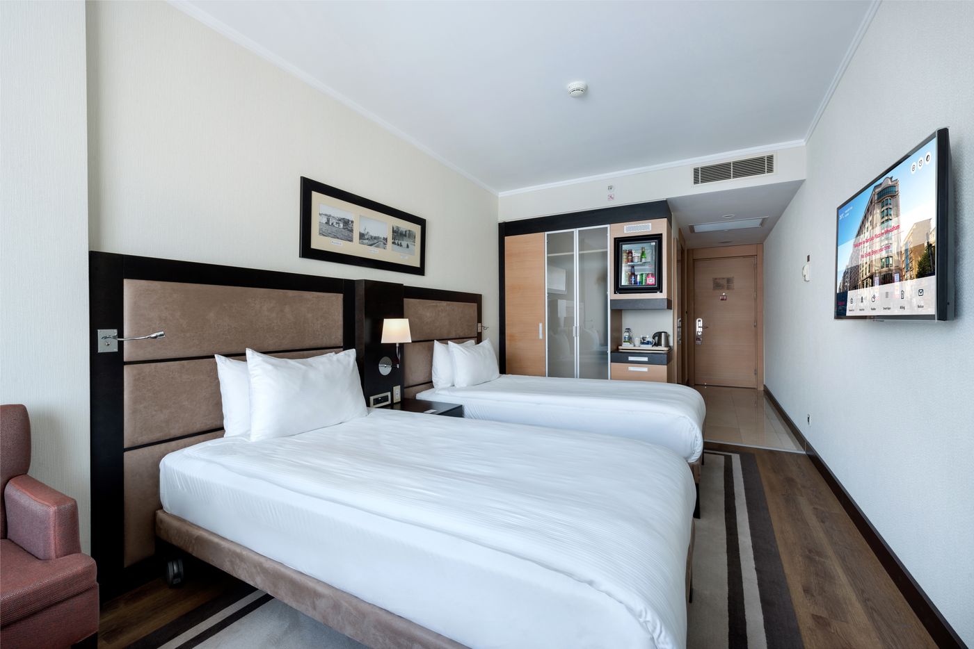 Ramada-Plaza-Istanbul-City-Centre-Room-11