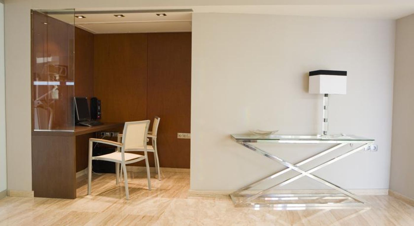 Conilsol-Hotel-y-Aptos-Lobby-15