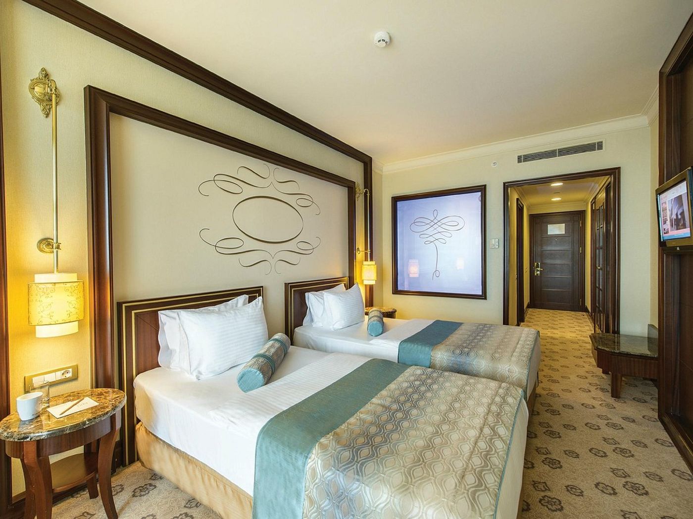 Elite World Istanbul Taksim Hotel