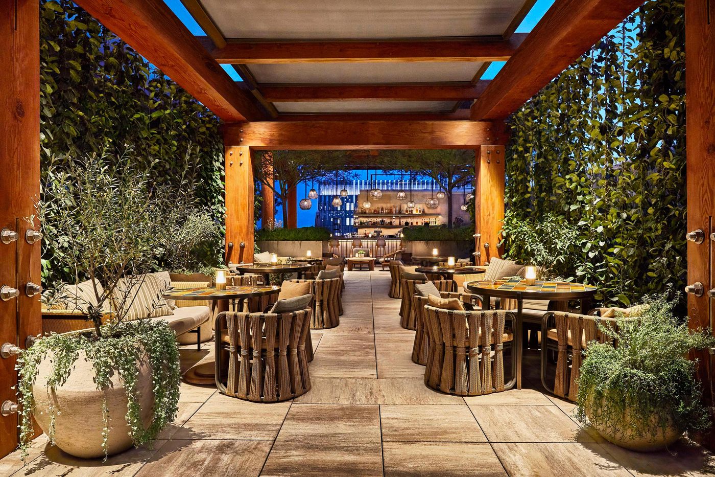 Conrad-Los-Angeles-Bar-57