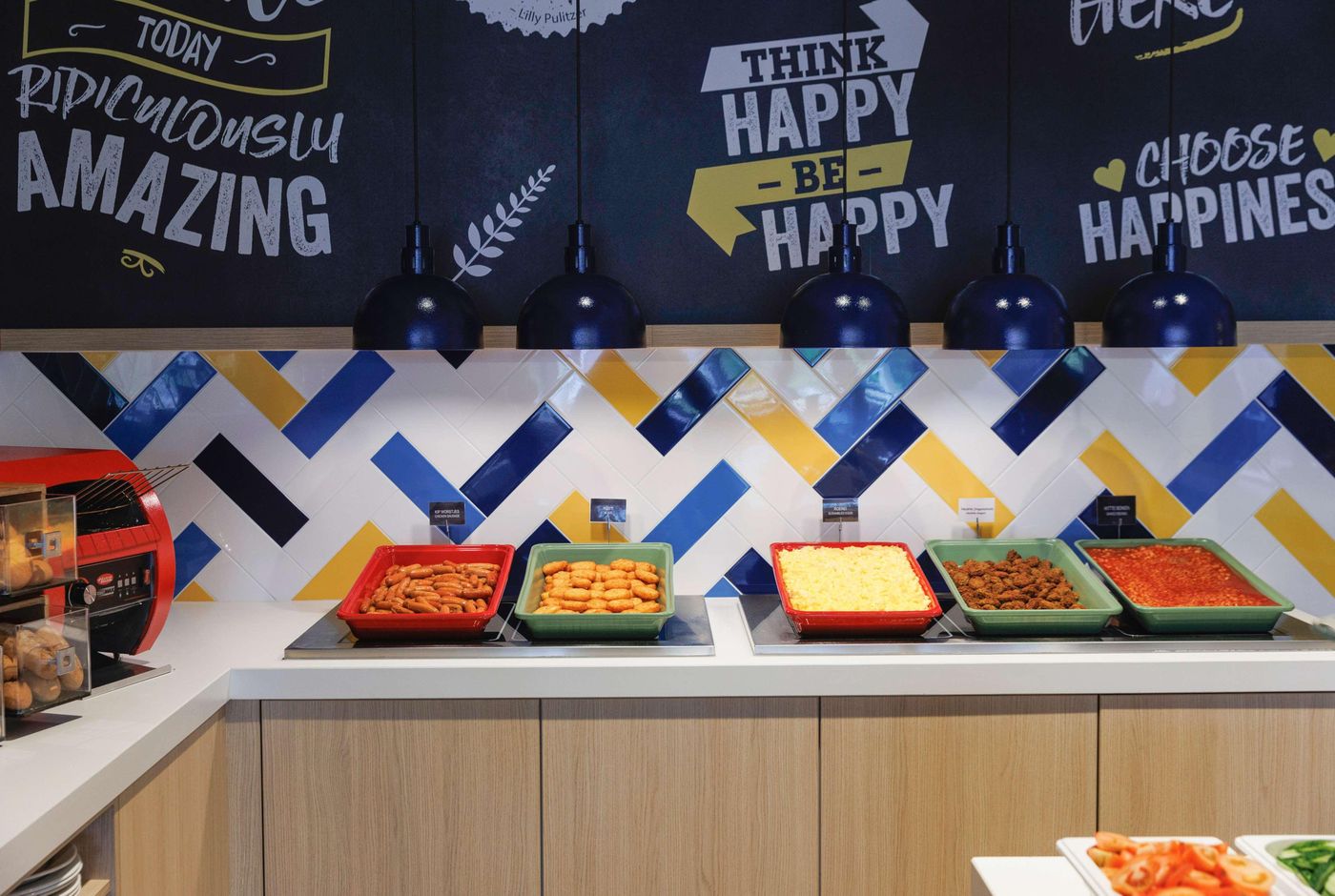 Hampton-by-Hilton-Amsterdam-Airport-Schiphol-Restaurant-28