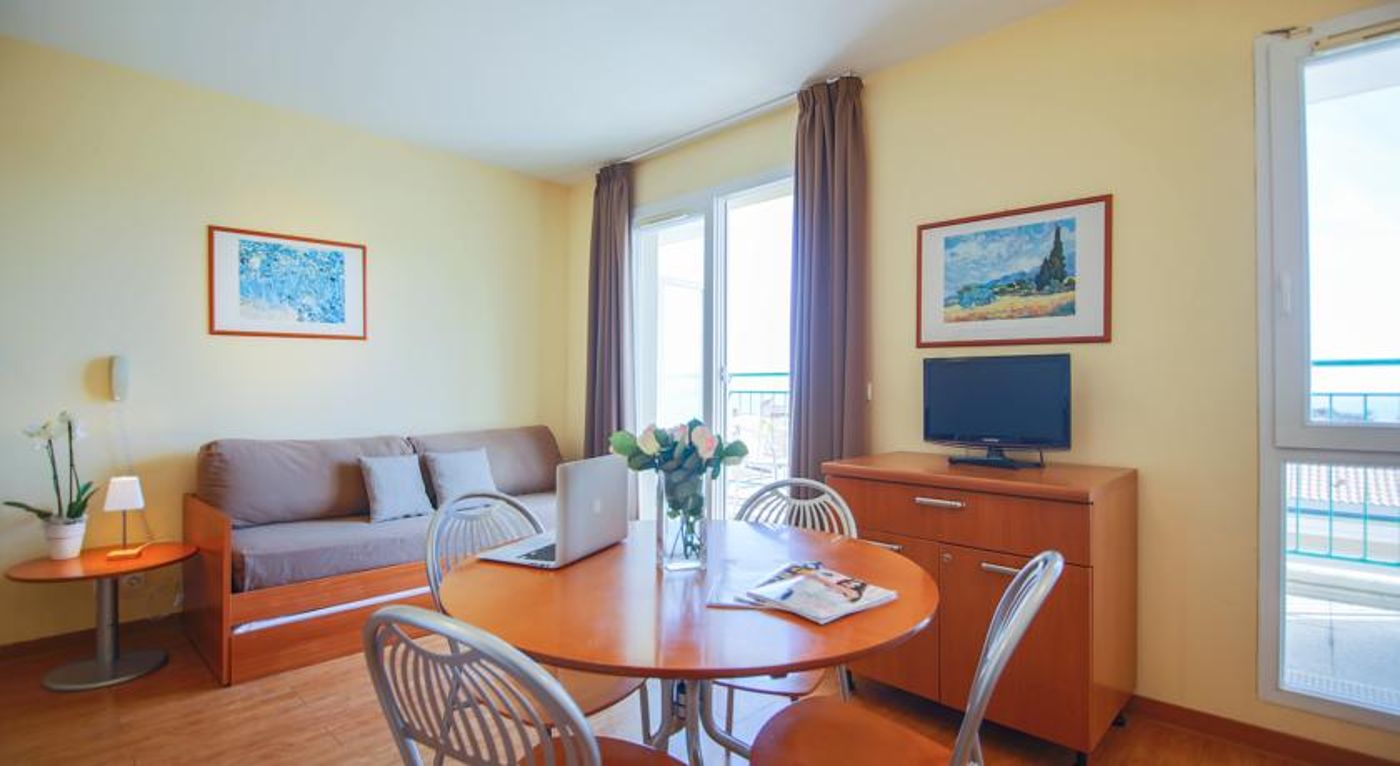 Inter-Hotel Sea Side Park