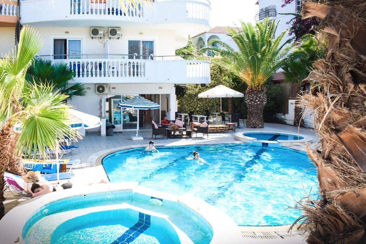 White-Palace-Studios-Pool-5