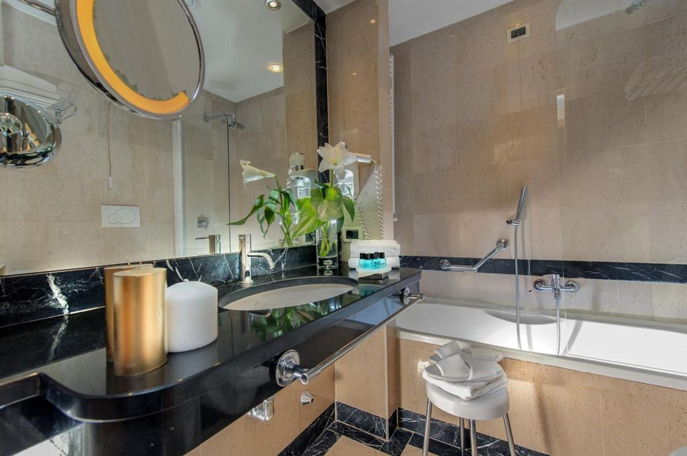 Cardinal-Hotel-St-Peter-Rome-Room-26