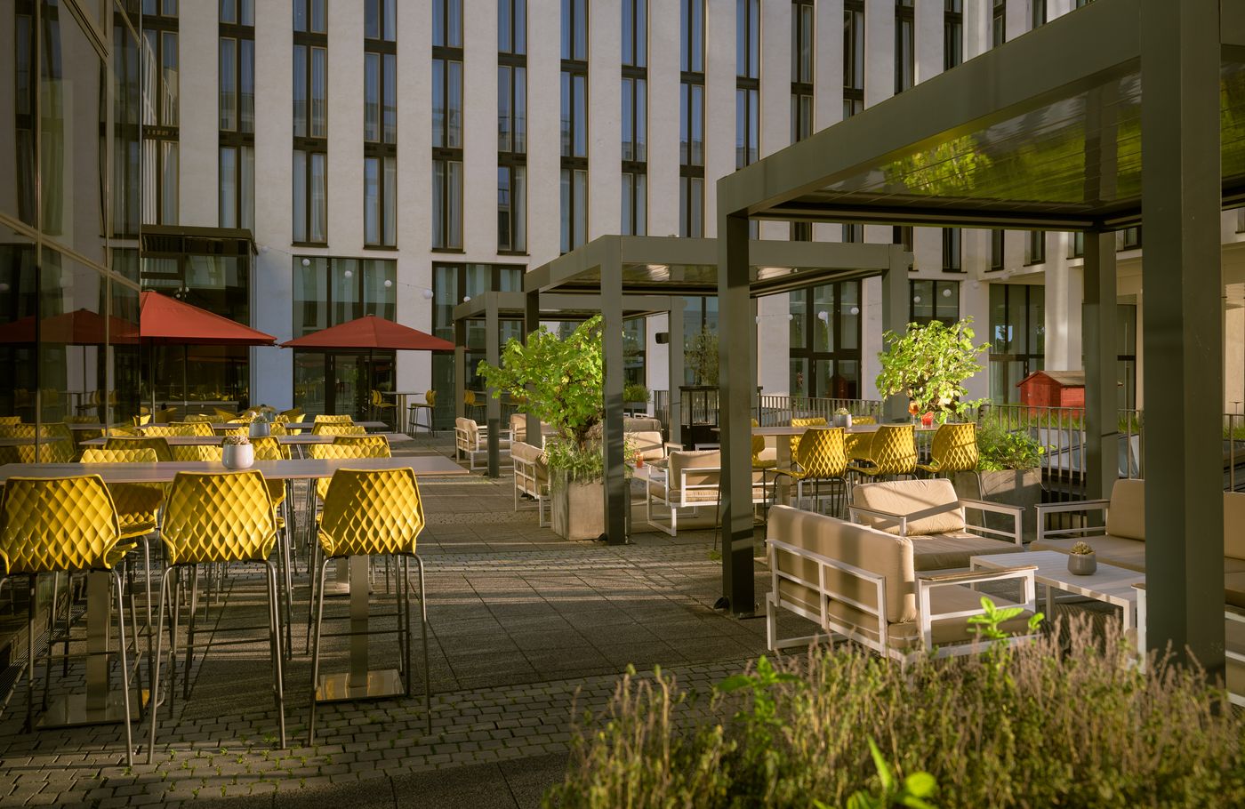 Leonardo-Royal-Hotel-Munich-Terrace-50