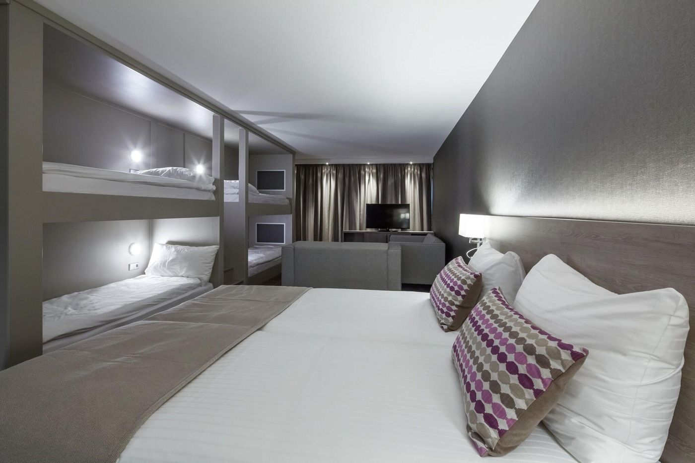Hotel-Van-der-Valk-Haarlem-Room-39