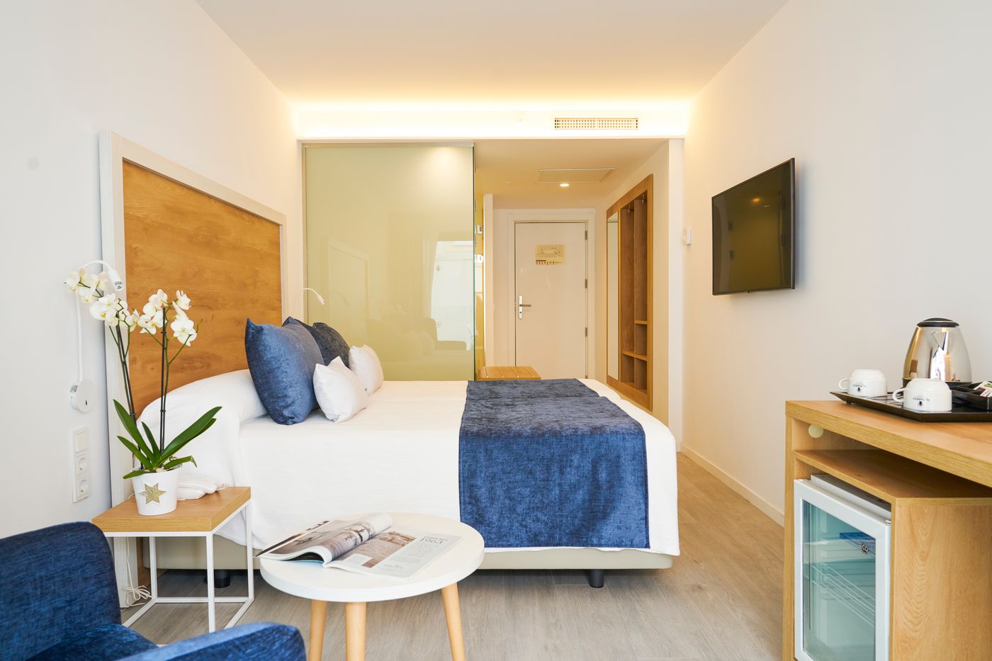 El-Puerto-Ibiza-Hotel---Spa-Room-30