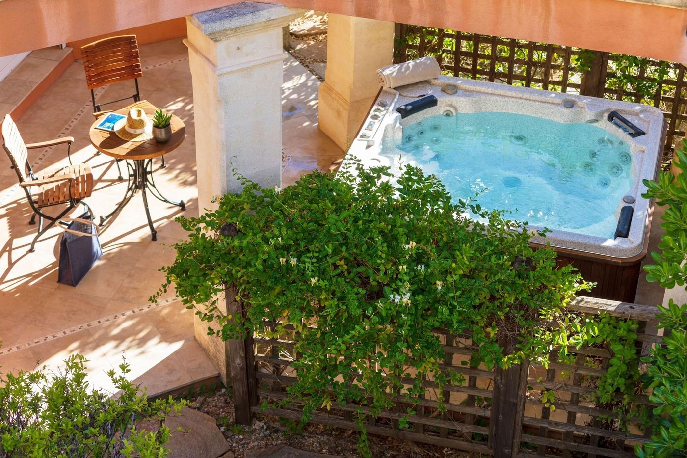 Le-Domaine-De-l-Astragale-Room-14