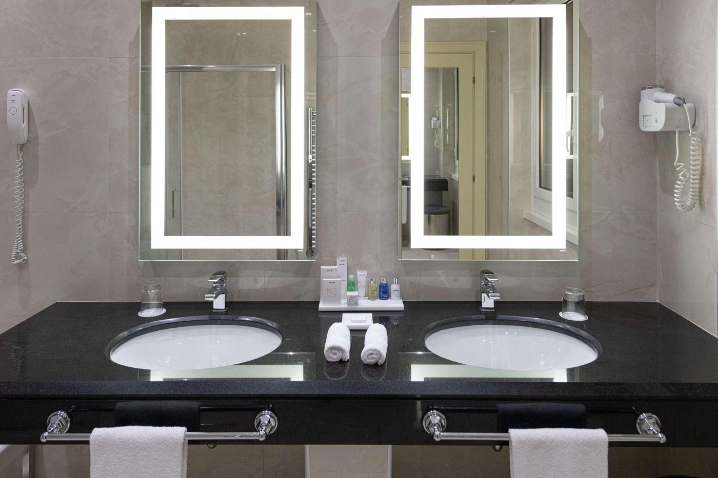 Radisson-Blu-Ghr-Hotel-Rome-Room-53