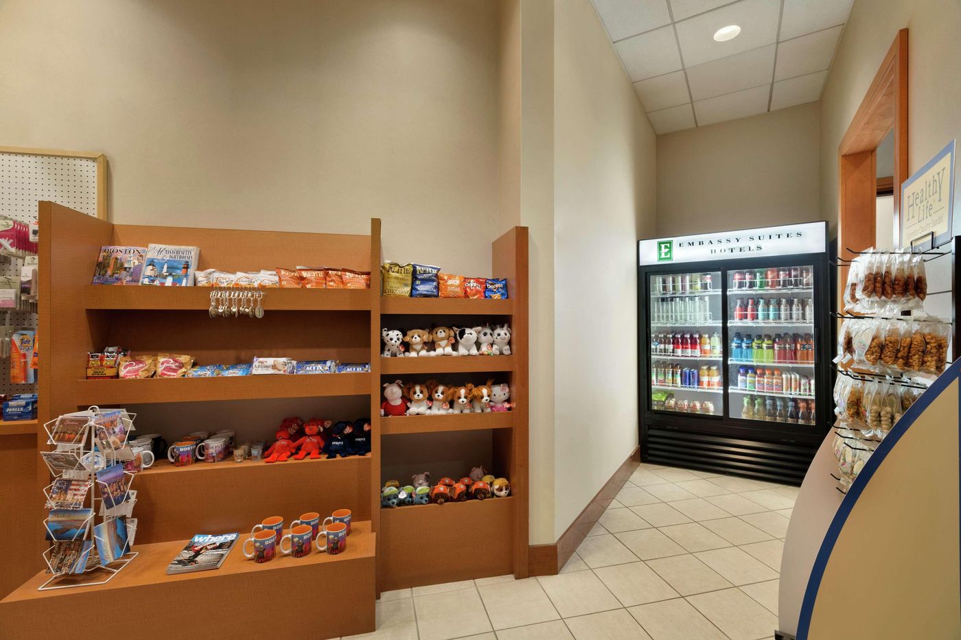 Embassy-Suites-Boston-Logan-Airport-Restaurant-42