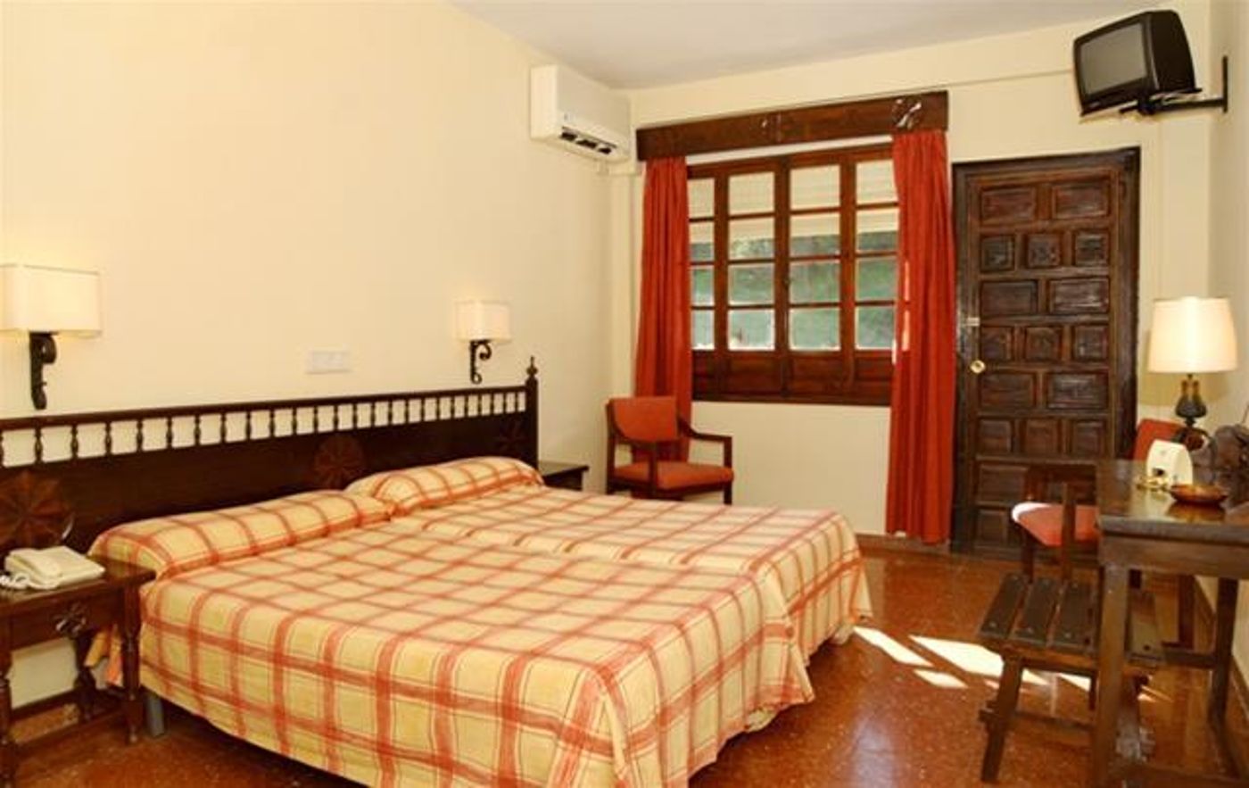 Complejo-Los-Pintores-General-view-7