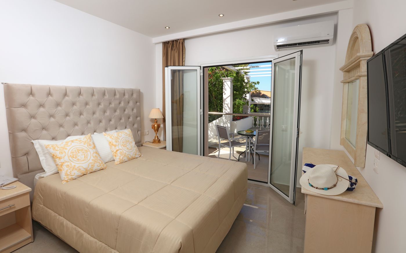  HOTEL CAVOMARINA Updated Rooms