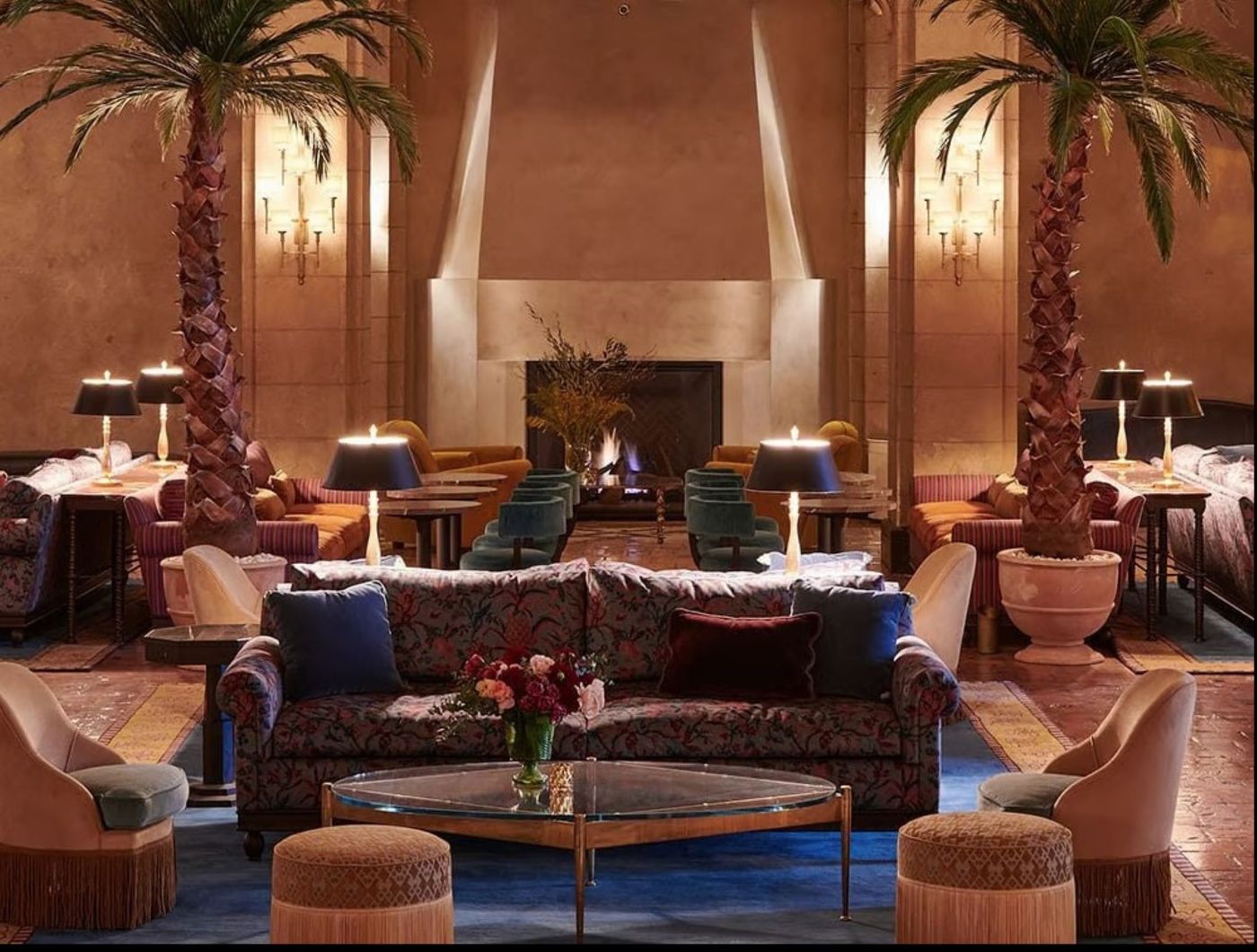 Hollywood-Roosevelt-Lobby-10