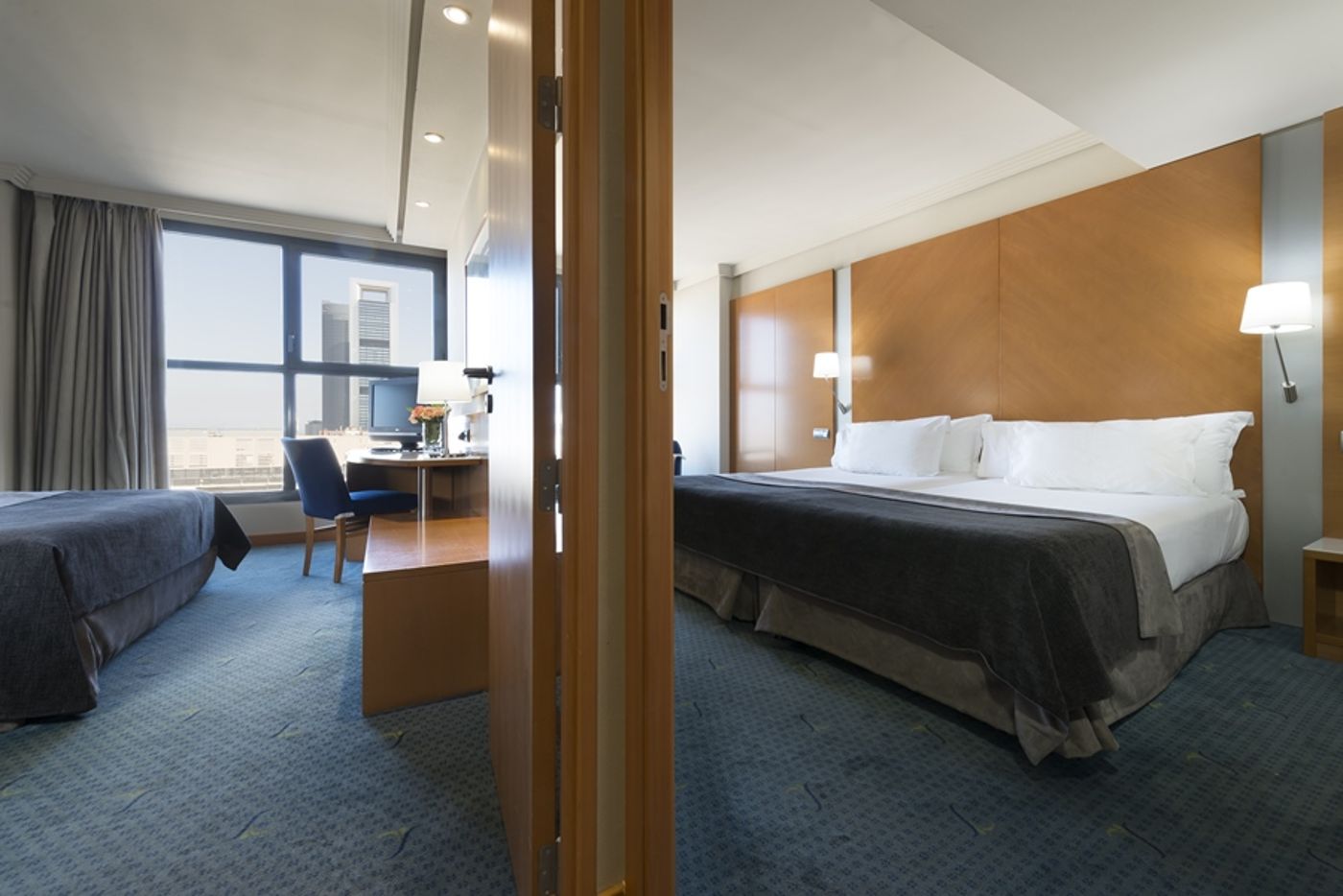 Exe-Plaza-General-view-25