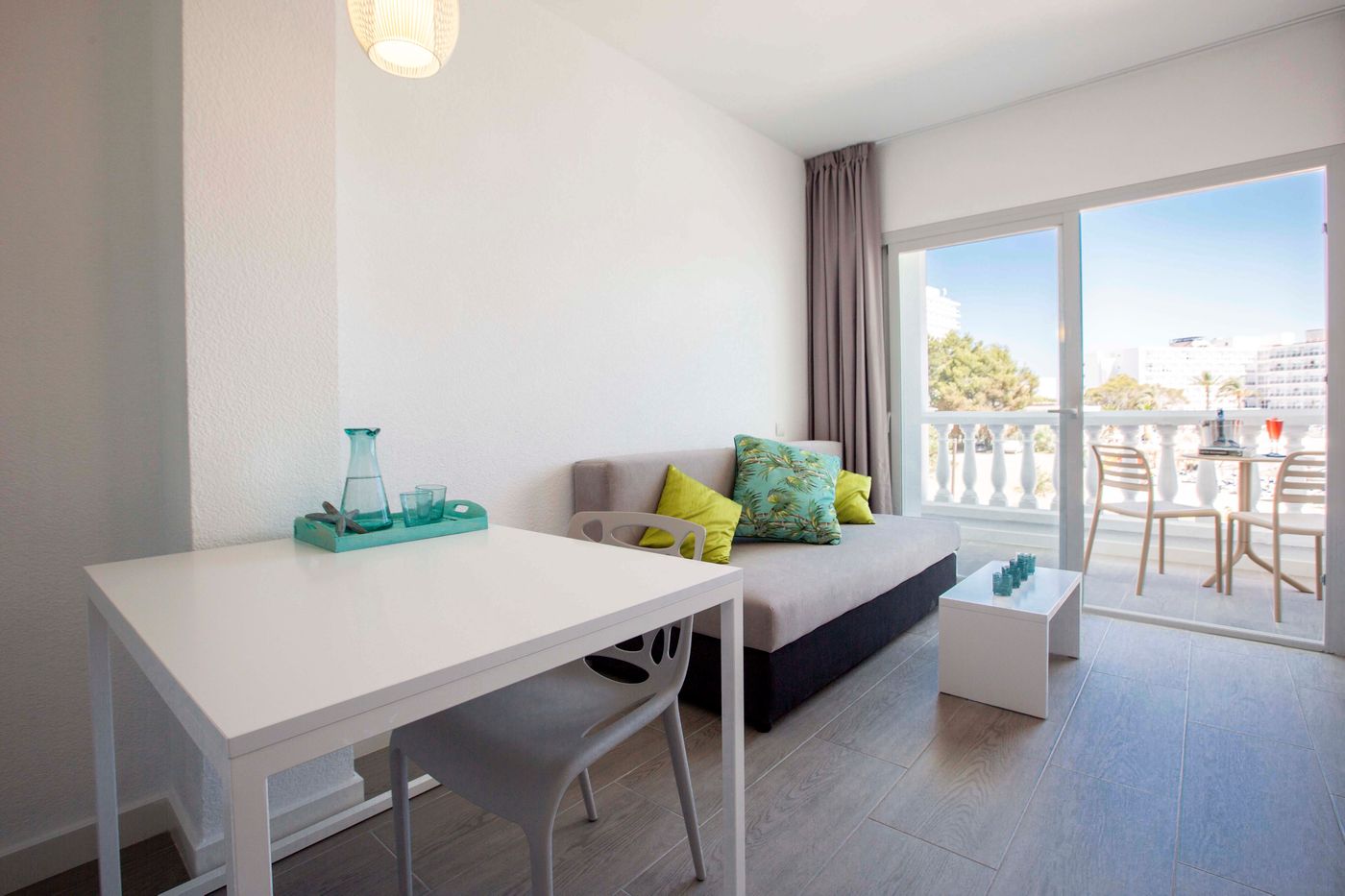 The-Beach-Star-Ibiza-Room-36