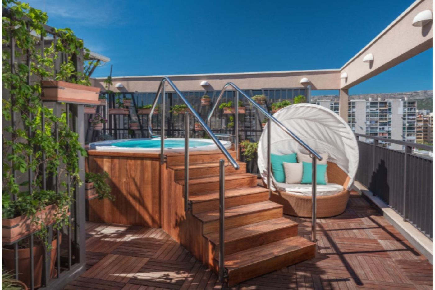 Dioklecijan-Hotel---Residence-Pool-9