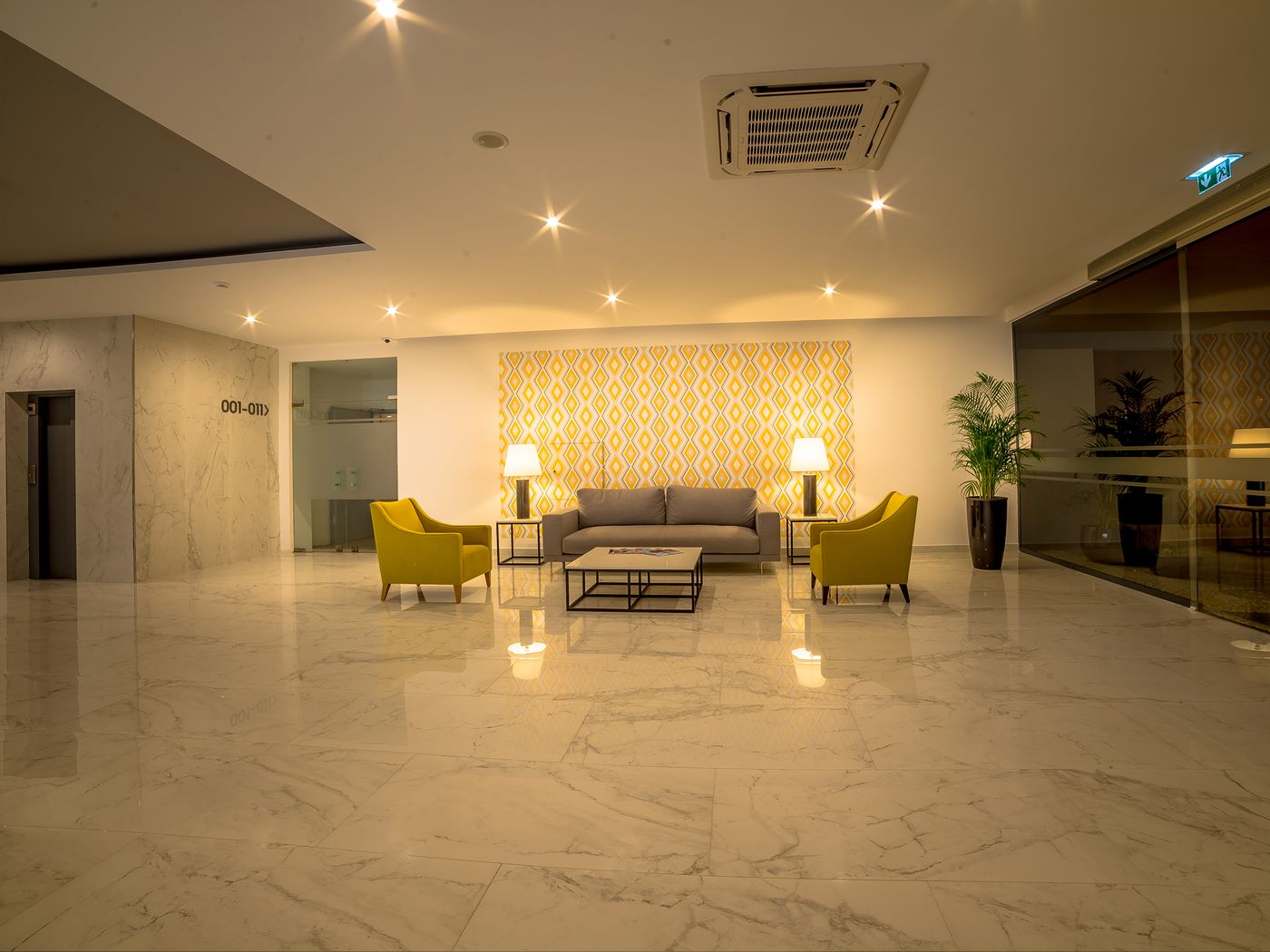 Flor-Da-Rocha-Apartments-Lobby-35