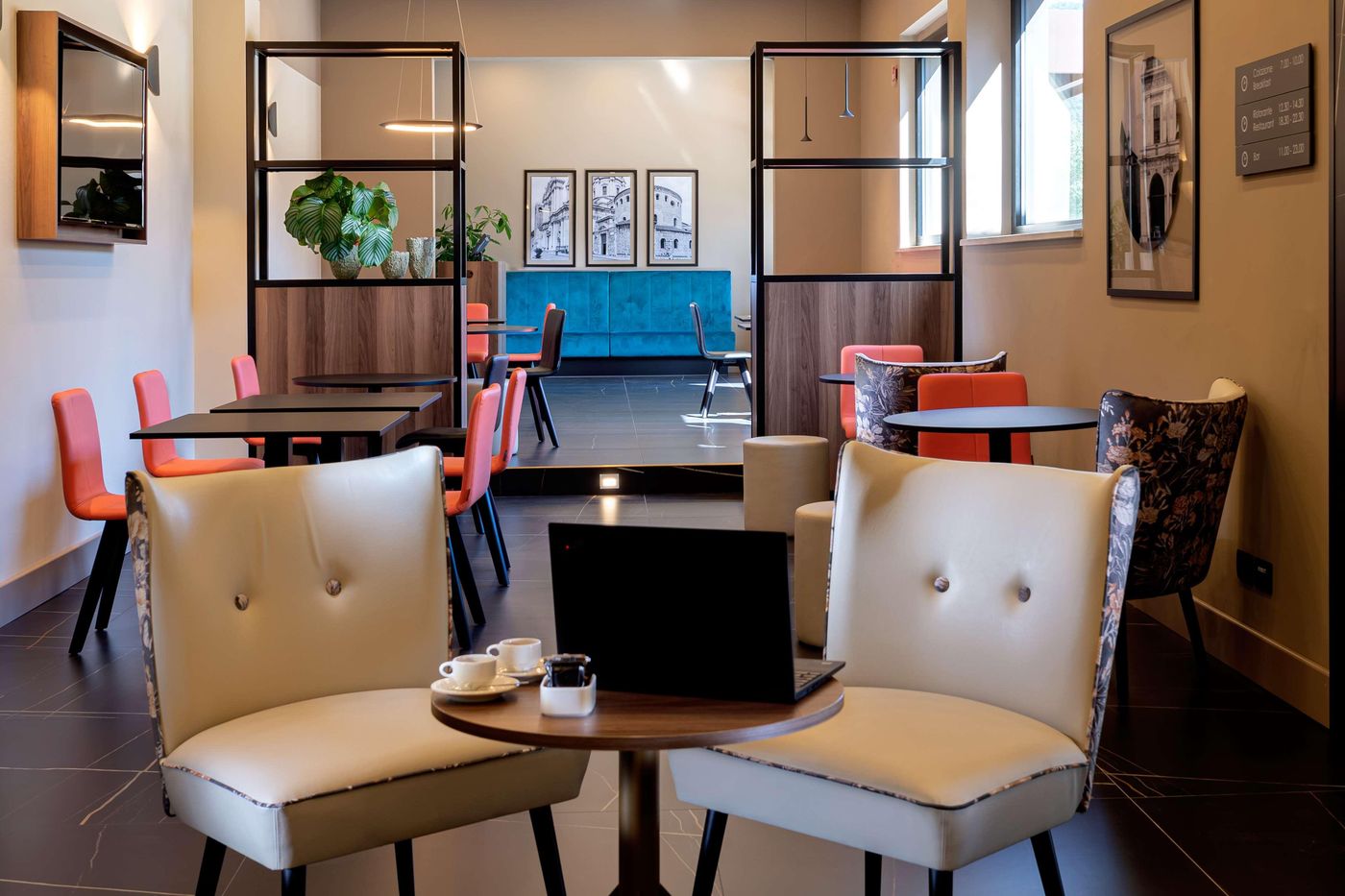 DoubleTree by Hilton Brescia-Italy-Brescia-Lobby-8