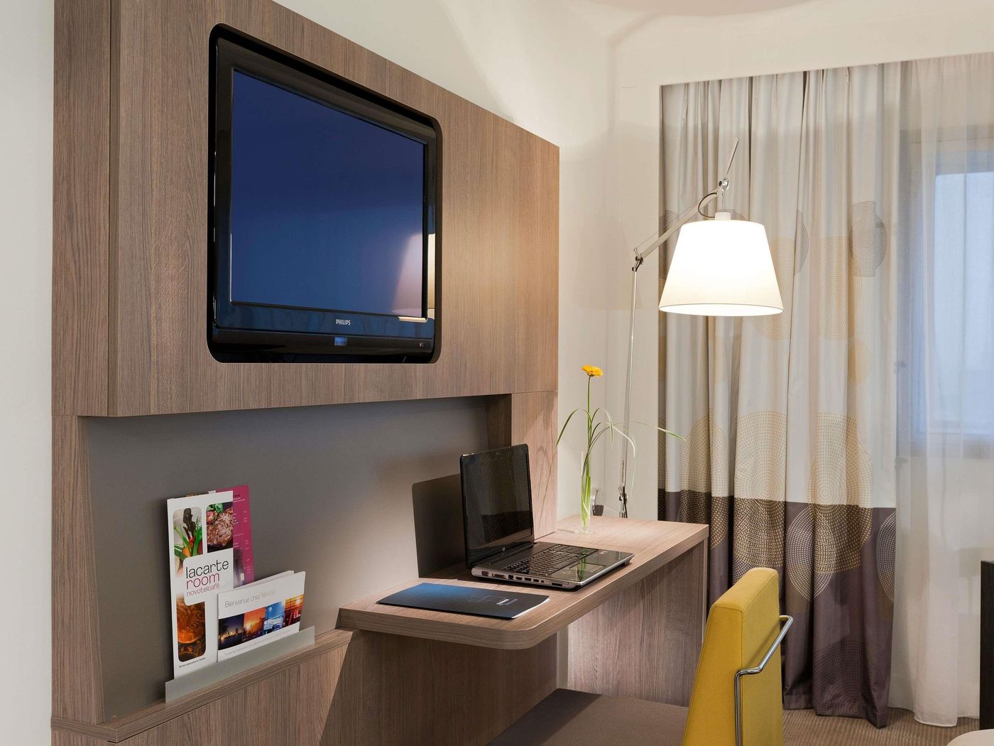 Novotel-Paris-la-Defense-Room-4
