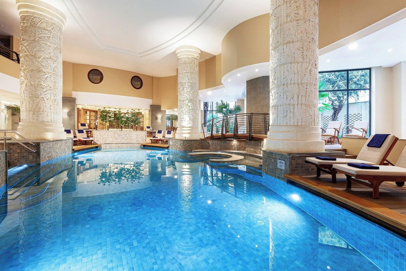 Le-Meridien-St--Julians-Hotel---Spa-Sports-and-Entertainment-68