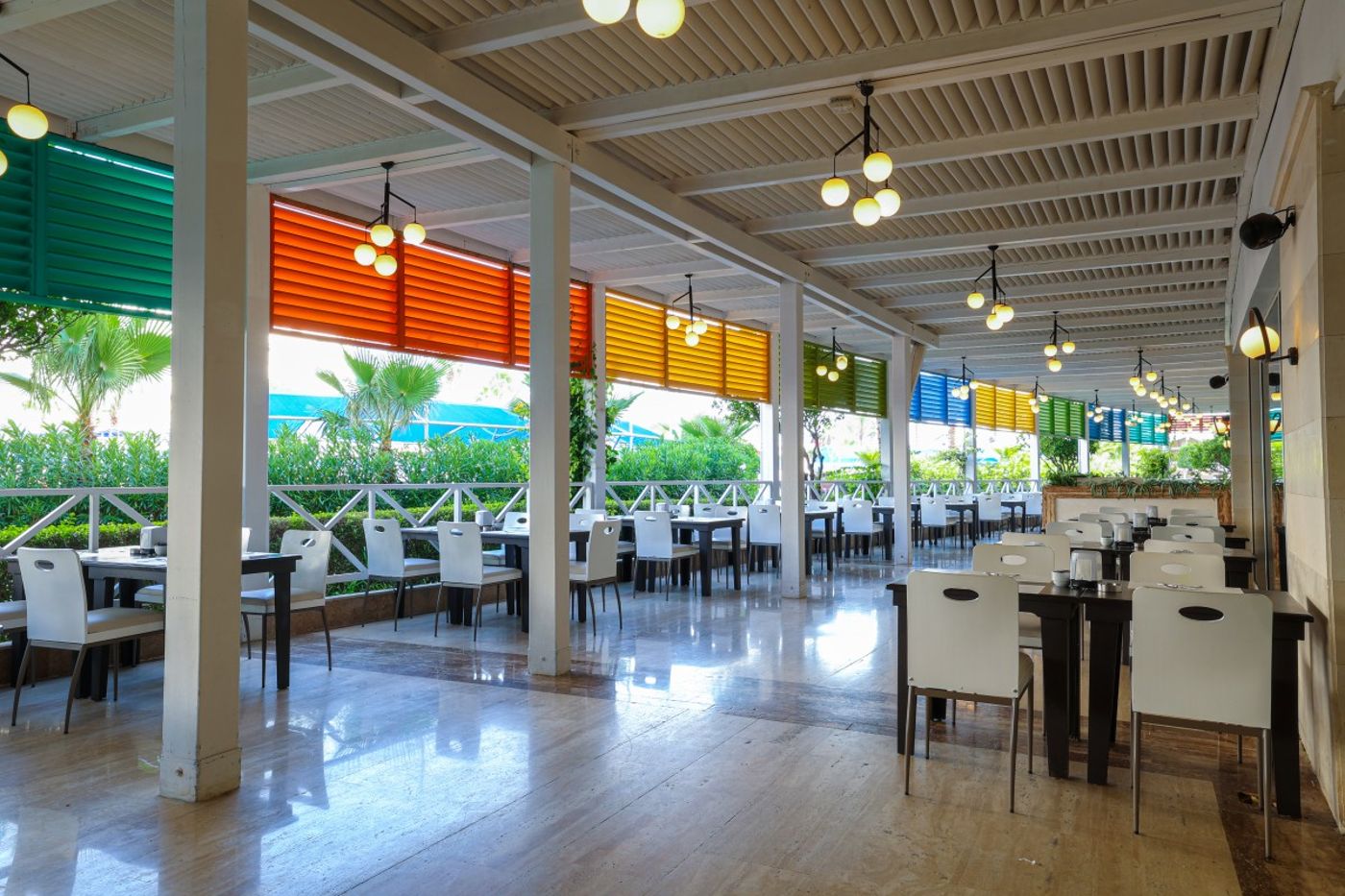 Crystal-Admiral-Resort-Restaurant-36