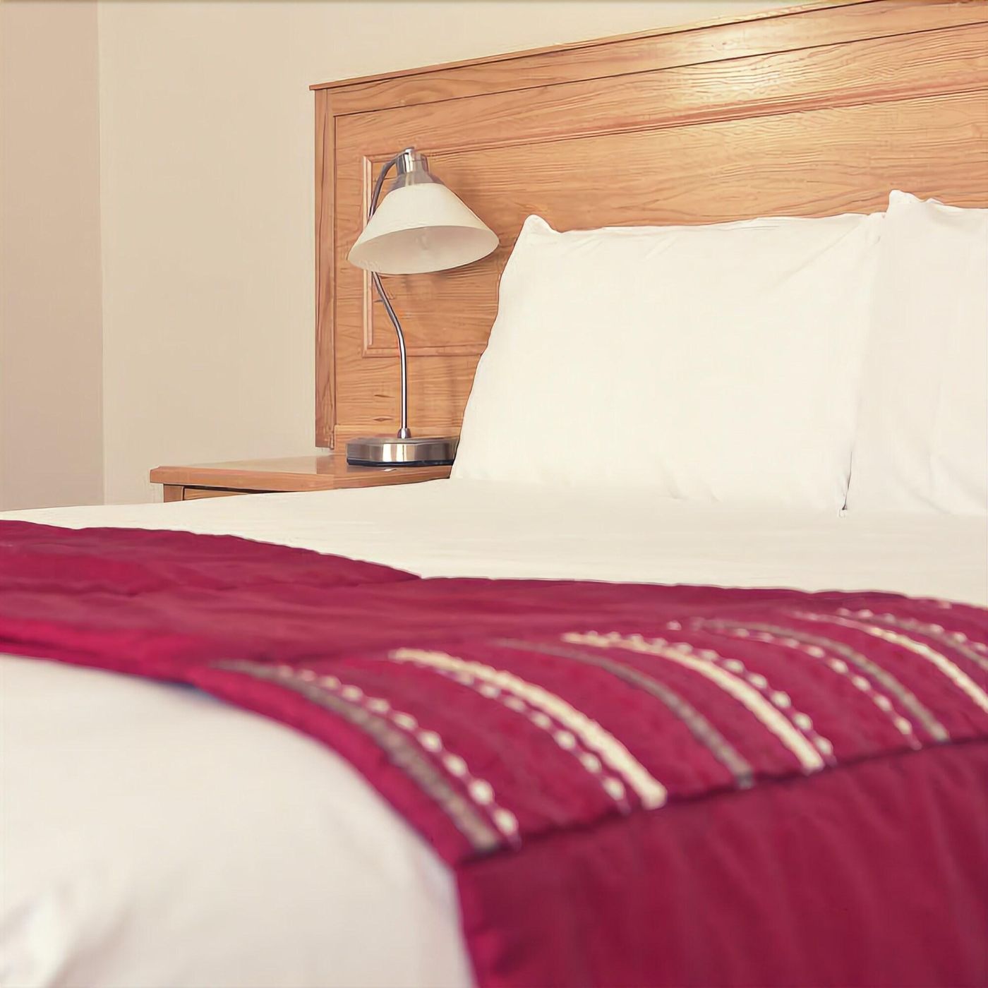 Phoenix-Park-Hotel-Room-6