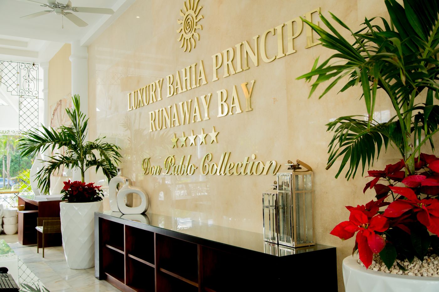 Luxury-Bahia-Principe-Runaway-Bay-All-Inclusive-Adults-Only-Lobby-59
