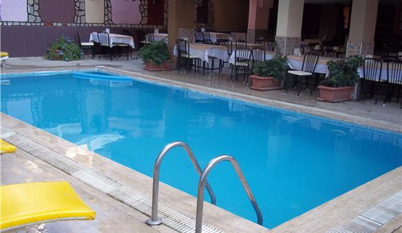 Kleopatra Alis Hotel