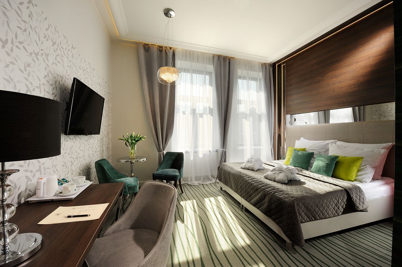 Plaza-Boutique-Hotel-Room-17