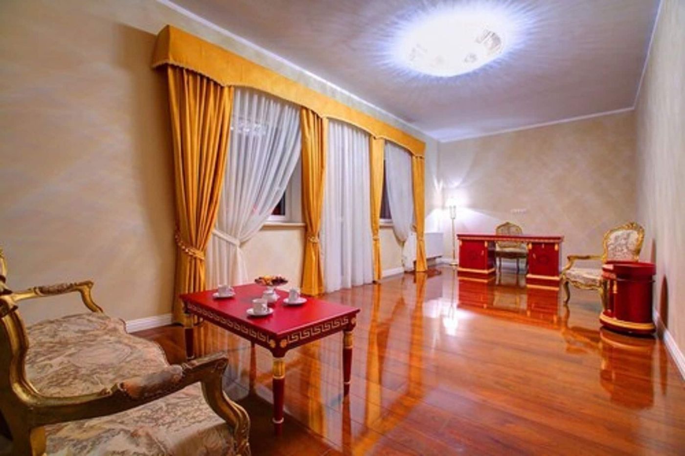 Holiday-Park-Room-11