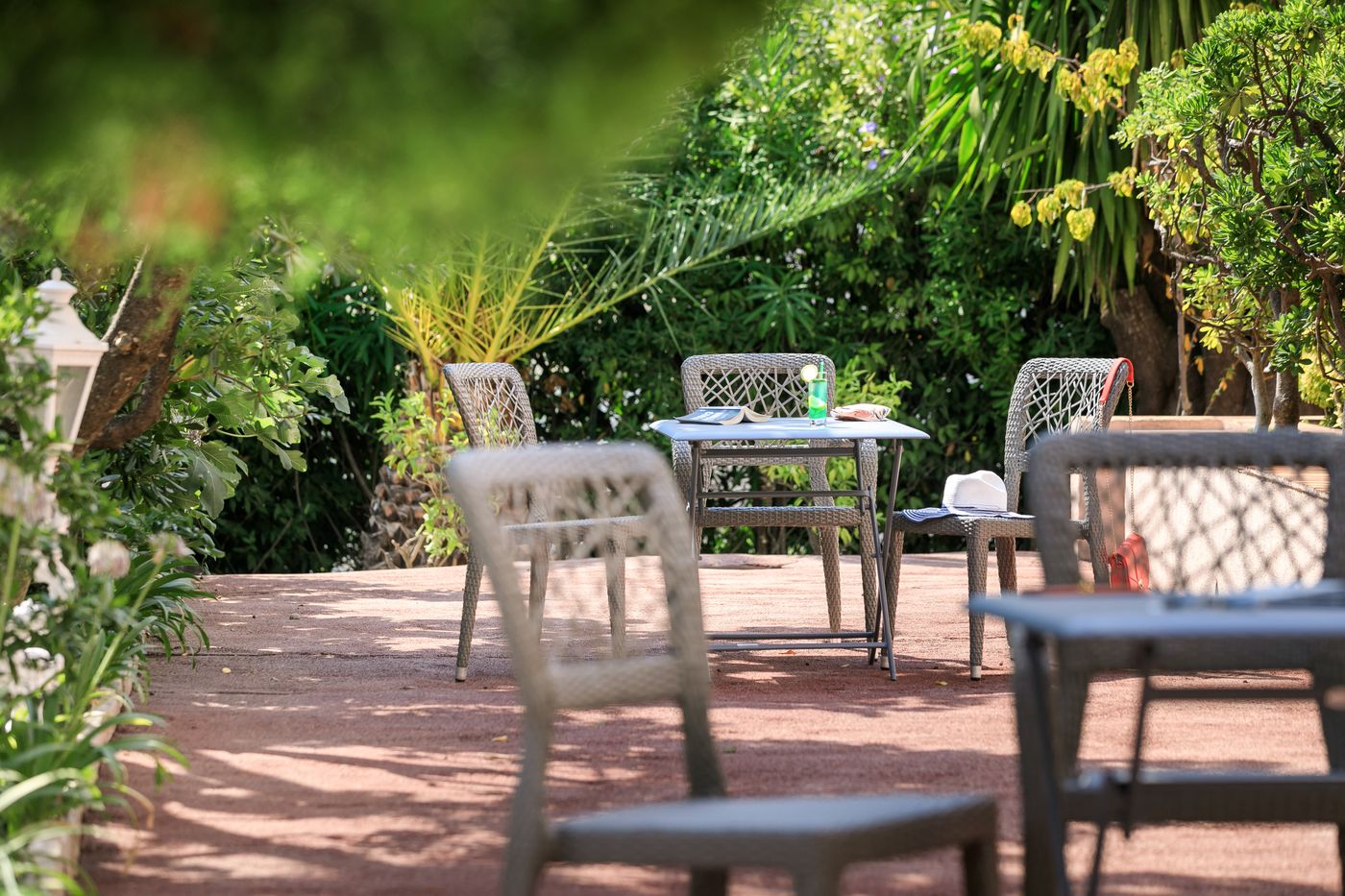 Hotel-Des-Orangers-Terrace-20